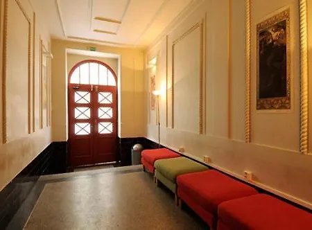 Albergue One *